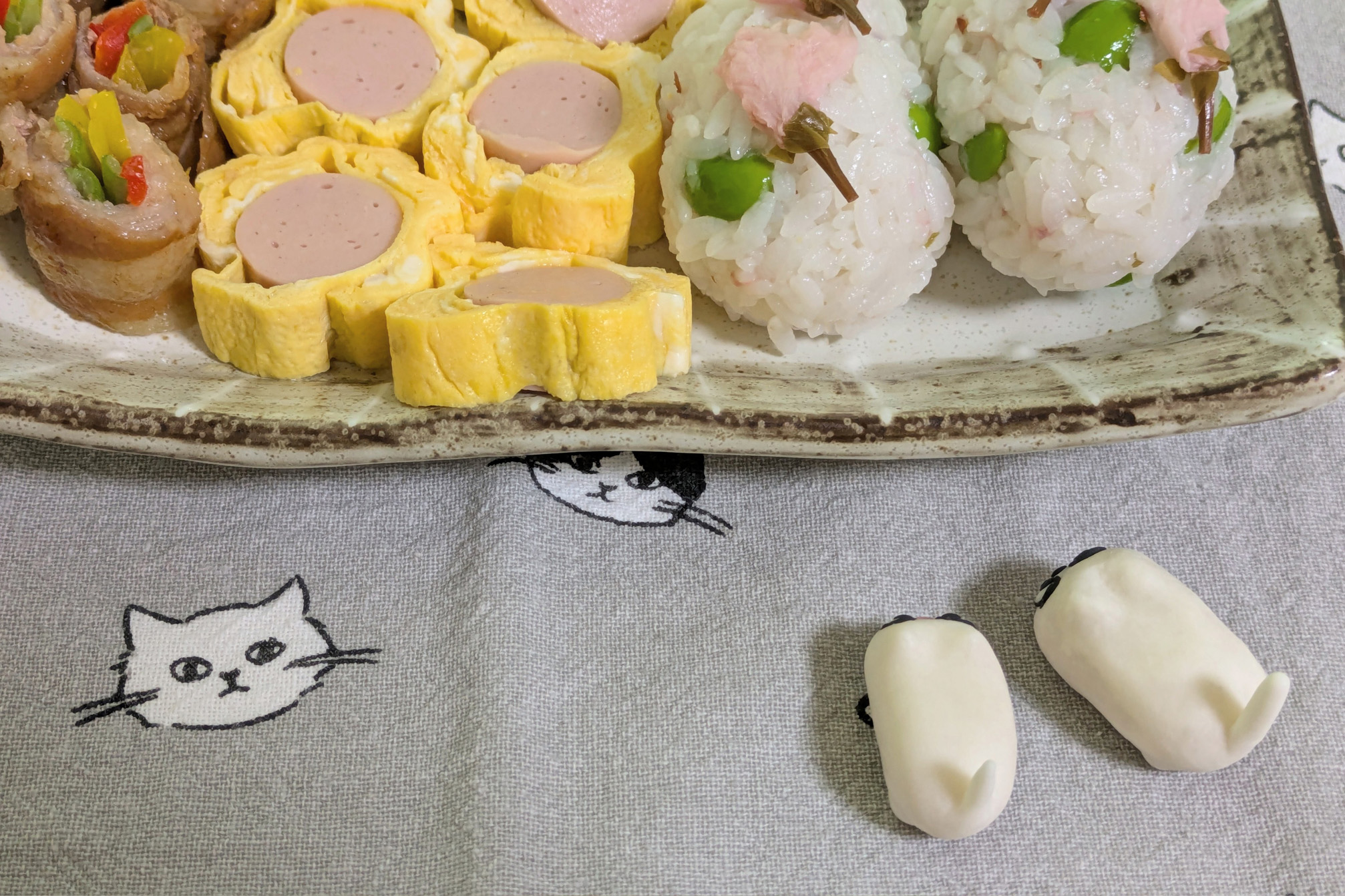 お花見ごはんとBADCAT