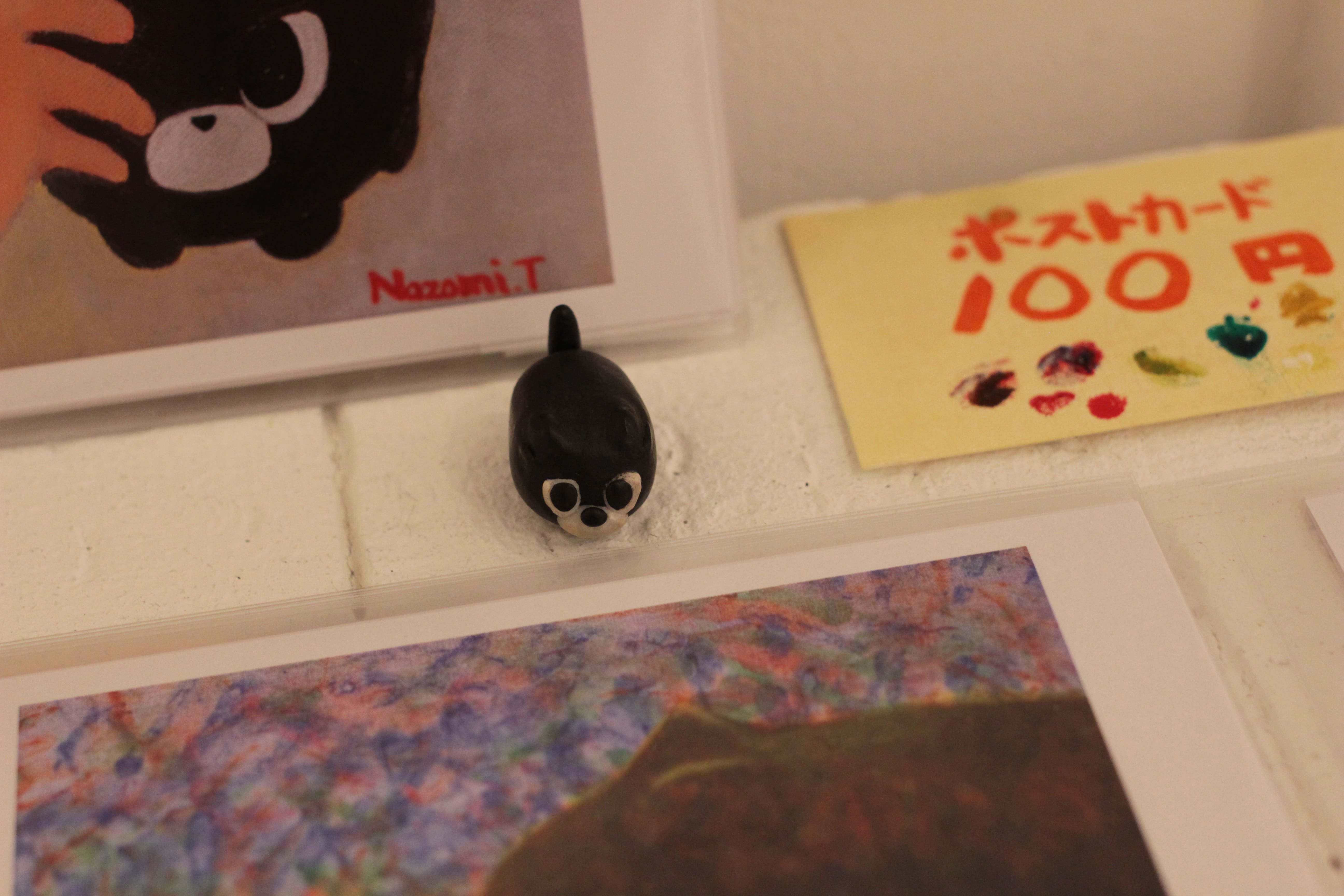 店番をするバット